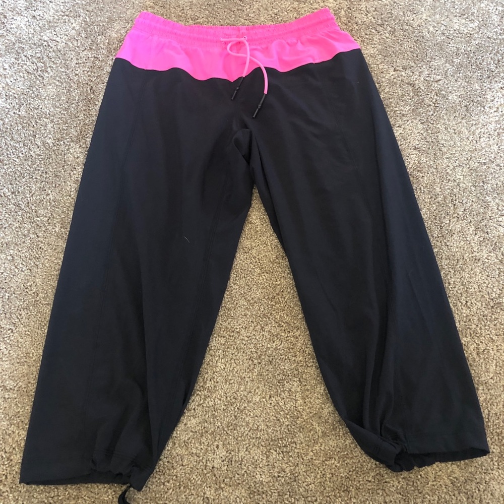 Lululemon crop jogger